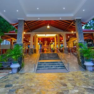 Sri Lanka Honeymoon Packages Centauria Wild Hotel Entrance