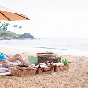 Anantara Peace Haven Tangalle Resort - Luxury Sri Lanka Honeymoon packages - couple beach picnic