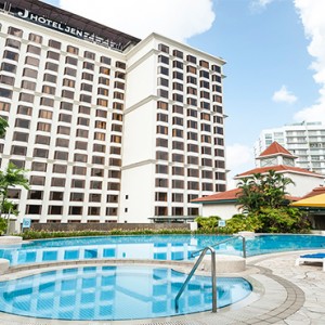 Hotel Jen Tanglin Singapore - Luxury Singapore Honeymoon Packages - swimming pool