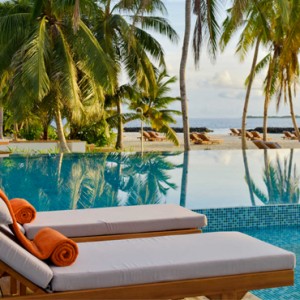 Maldives honeymoon Packages Dhigali Maldives Beach