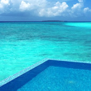 Maldives honeymoon Packages Dhigali Maldives Beach