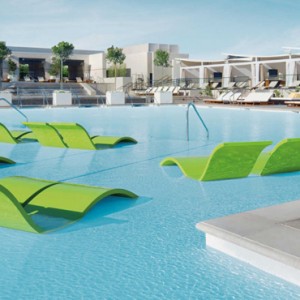 Pool Mgm Grand Hotel Las Vegas Luxury Las Vegas Honeymoon Packages