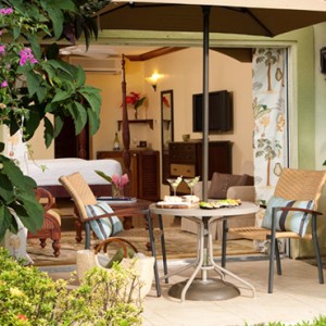 2 Emerald Beachfront Walkout Club Level Room - sandals regency la toc - luxury st lucia honeymoons