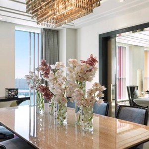 Four seasons Hotel Abu Dhabi at Al Maryah Island - Luxury Abu Dhabi honeymoon packages - Presidential suite dining