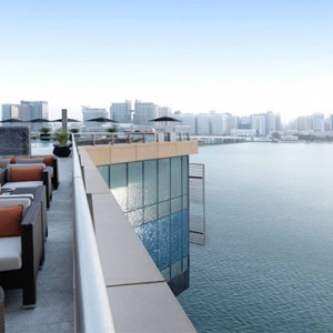 Four seasons Hotel Abu Dhabi at Al Maryah Island - Luxury Abu Dhabi honeymoon packages - rooftop terrace