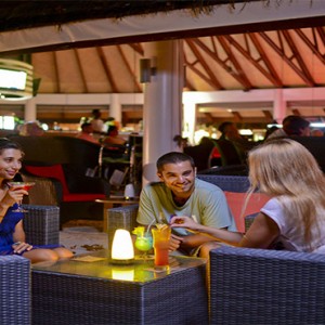 Bandos Maldives - Luxury Maldives honeymoon packages - sand bar