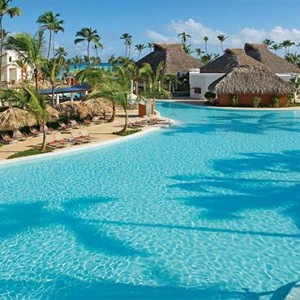 Breathless Riviera Cancun resort and spa - Luxury Mexico Honeymoon packages - pool