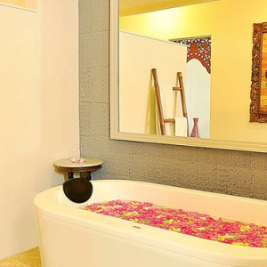 Royal Suite 2 - Puri Mas Resorts and Spa - Luxury Lombok Honeymoon Packages