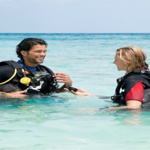 Vilamendhoo Island resort and spa - Luxury Maldives Honeymoon Packages - scuba diving