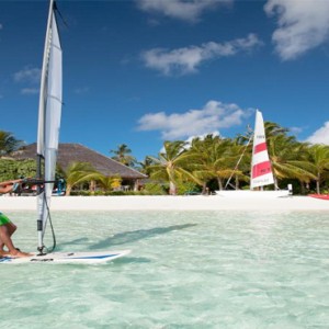 Vilamendhoo Island resort and spa - Luxury Maldives Honeymoon Packages - watersports