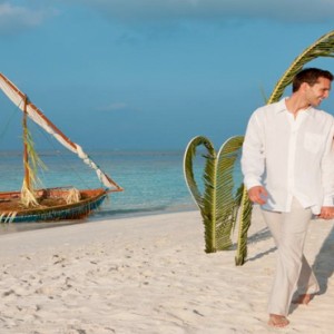 Vilamendhoo Island resort and spa - Luxury Maldives Honeymoon Packages - wedding ceremony