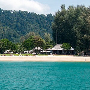 beach 4 - Layana Resort Koh Lanta - luxury thailand honeymoon packages