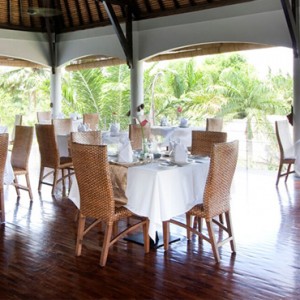 padi restaurant - furama villas and spa - luxury bali honeymoon packages