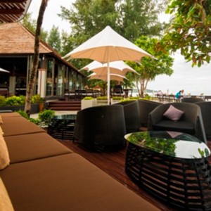 sundownder bar - Layana Resort Koh Lanta - luxury thailand honeymoon packages