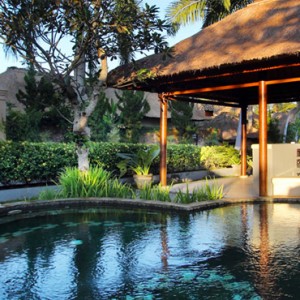 thalas bar - furama villas and spa - luxury bali honeymoon packages