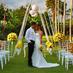wedding 2 - furama villas and spa - luxury bali honeymoon packages