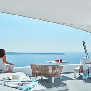 Charisma Suites Santorini - Luxury Greece Honeymoon packages - Charisma Infinity pool suite3