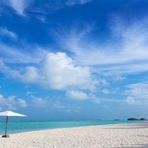 Cocoon Maldives - Luxury Maldives Honeymoon Packages - beach