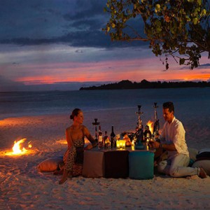 Cocoon Maldives - Luxury Maldives Honeymoon Packages - romantic beach dining