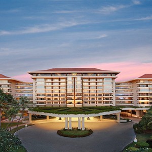 Taj Samudra Colomba - Luxury Sri Lanka Honeymoon Packages - Exterior at night