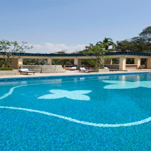 Taj Samudra Colomba - Luxury Sri Lanka Honeymoon Packages - Pool