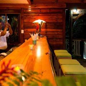 Acajou Beach Resort - Luxury Seychelles Honeymoon Packages - Bar