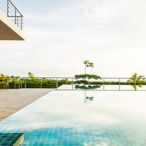 Acajou Beach Resort - Luxury Seychelles Honeymoon Packages - Starfish Bar & Restaurant