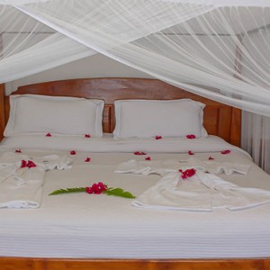 Southfield Estate Resort - Luxury St Lucia honeymoon Packages - One bedroom villa with ocean view bedroom