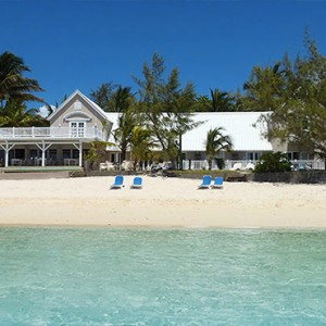 Astroea beach - Luxury Mauritius Honeymoon Packages - Beach