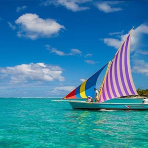 Astroea beach - Luxury Mauritius Honeymoon Packages - Boat cruising