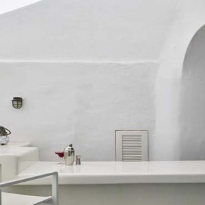 Cliff Side Suites Santorini - Luxury Greece Honeymoon Packages - Pool bar interior