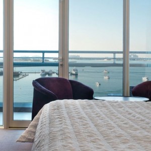 Deluxe Sea View Room - Le Meridien Mina seyahi - Luxury dubai Honeymoon Packages