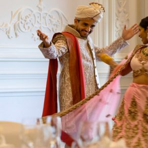 Dubai Honeymoon Packages Jumeirah Zabeel Saray Bride And Groom First Dance