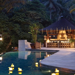 Four Seasons Bali at Sayan - Luxury Bali Honeymoon Packages - themed dinner