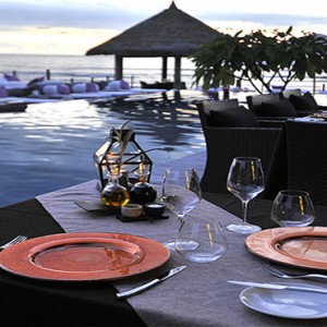 Le Domaine de L'Orangeraie - Luxury seychelles honeymoon packages - Combava restaurant1