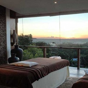 Le Domaine de L'Orangeraie - Luxury seychelles honeymoon packages - Couple spa treatment room1