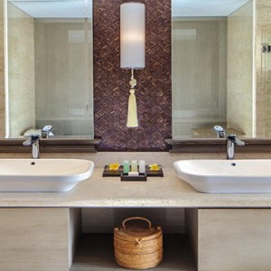 Movenpick Resort and Spa Jimbaran Bali - Luxury Bali Honeymoon Packages - Junior suite bathroom