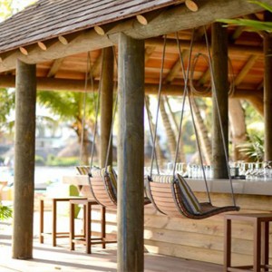 The Ravenala Attitude - Luxury mauritius honeymon packages - O'beach restaurant