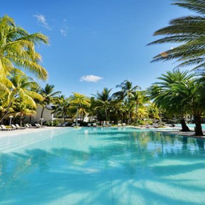 The Ravenala Attitude - Luxury mauritius honeymoon packages - pool