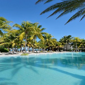 The Ravenala Attitude - Luxury mauritius honeymoon packages - pool2