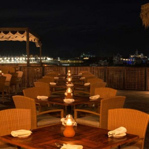 bar - Le Meridien Mina seyahi - Luxury dubai Honeymoon Packages