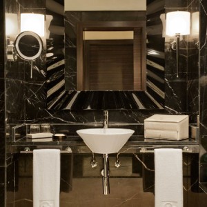 bathroom 2- Grosvenor House Dubai - Luxury Dubai Honeymoon Packages