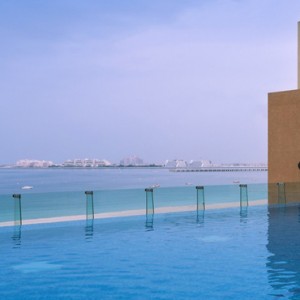 infinity pool - sofitel dubai jumeirah beach - luxury dubai honeymoon packages