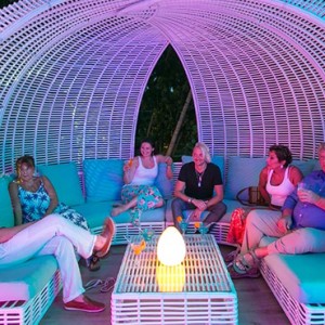 lounge area - le duc de praslin - luxury seychelles honeymoon packages