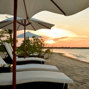 sunset - Sun Aqua Pasikudah - Luxury Sri Lanka Honeymoon Packages