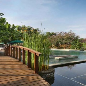 Amarterra Villas Bali Nusa Dua - Luxury Bali Honeymoon Packages - Pool bridge