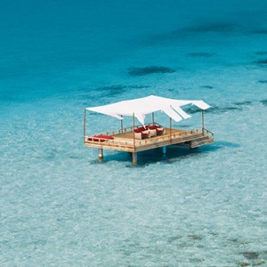 Baros Maldives - Luxury Maldives Honeymoon Packages - Piano Deck Dining