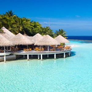 Baros Maldives - Luxury Maldives Honeymoon Packages - restaurant view1