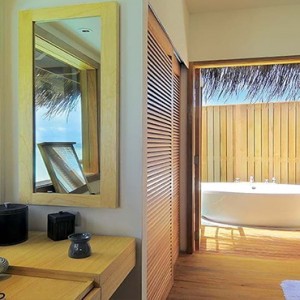 Constance Moofushi - Luxury Maldives Honeymoon Packages - Senior Water Villa bathroom