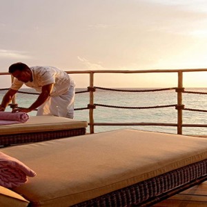 Constance Moofushi - Luxury Maldives Honeymoon Packages - Water Villa Sun deck